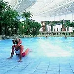 Ξενοδοχείο Wyndham Hansedom 3*