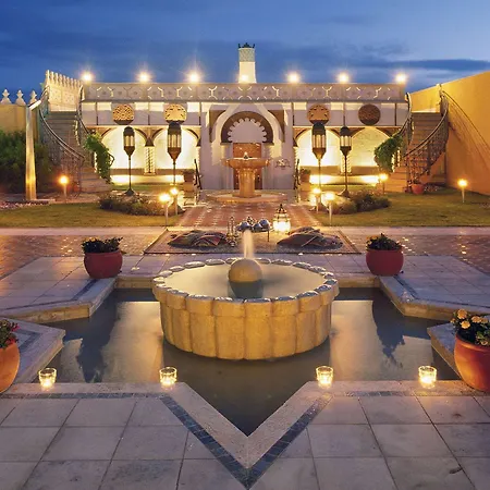 Hotel Wyndham Hansedom 4*
