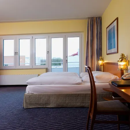 Wyndham Hansedom Отель