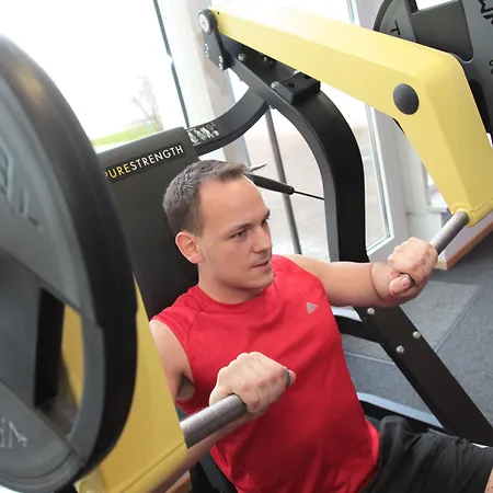 Wyndham Hansedom Отель Штральзунд