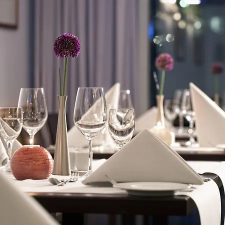 Wyndham Hansedom Отель Штральзунд