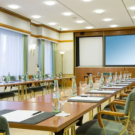 Wyndham Hansedom Отель Штральзунд