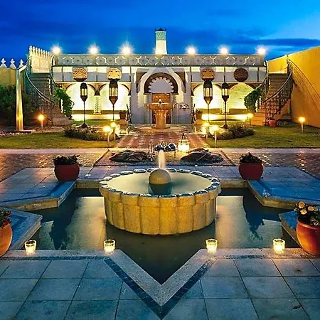 Wyndham Hansedom Hotel 3*
