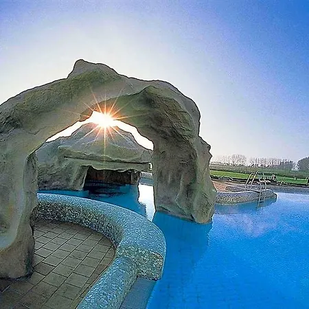 Wyndham Hansedom 3*