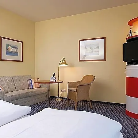 Hotel Wyndham Hansedom 3*