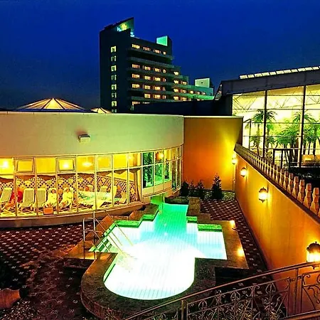 Wyndham Hansedom Hotel Stralsund