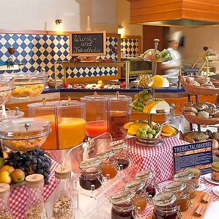 Wyndham Hansedom Hotel