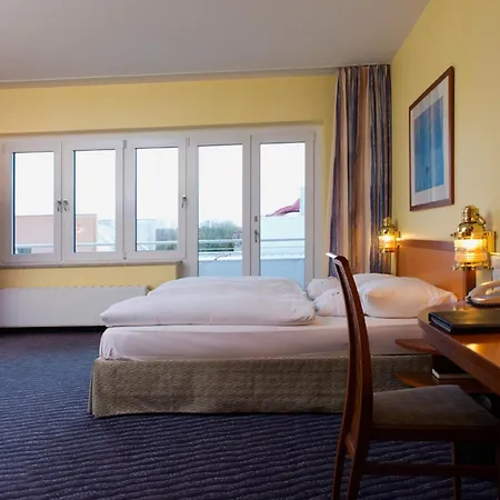 Wyndham Hansedom Hotel 3*